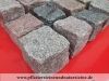 Rustikale Granit-Pflastersteine 7/9cm (gesägt-gespalten), MIX von bunten (rot, schwarz, grau, gelblig) Pflastersteinen aus schwedischem und polnischem Granit, Granit-Würfel, Natursteinpflaster, Pflastersteine aus Polen und Schweden, Pflastersteine direkt vom Hersteller... Auf dem Foto befinden sich trockene Steine, deswegen ist die Farbintensität unterschiedlich
