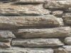 Gneis-Mauer, Natursteinmauer, Gneis – (kleine Mosaikplatten – einseitig gesägt, Stärke – ca. 50 mm, Länge – min. 100 mm)